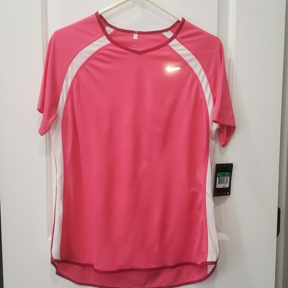 Nike Tops - Nike Dri-Fit Active Shirt